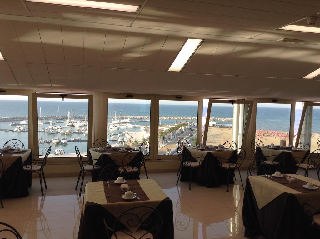 Hotel Borgo Marina Rodi Garganico Dış mekan fotoğraf